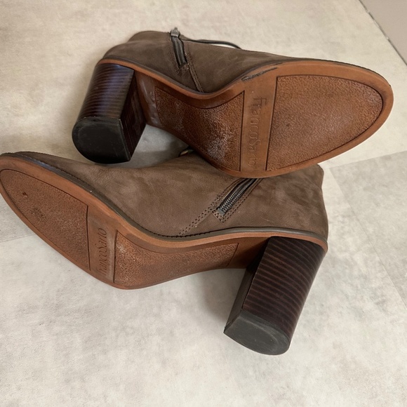 Women's Franco Sarto ankle boots taupe suede w/brown leather strap & zip SZ 9 - Picture 3 of 8